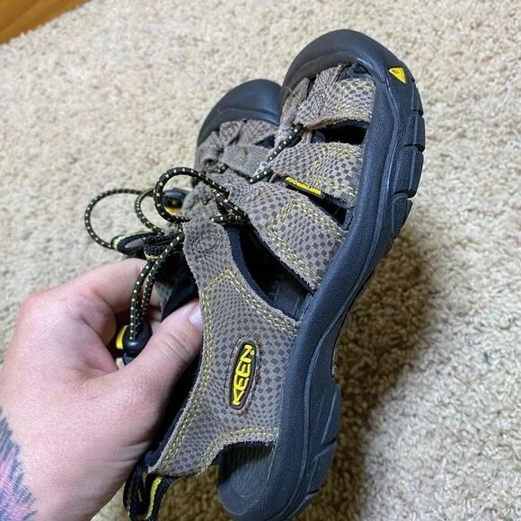 Keen Newport sandals size kids 1 - Picture 2 of 8